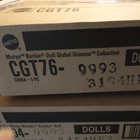 Gold Label Barbie "Mutya" Limited edition - Picture 5 of 5